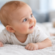 Favoritside hos baby – hvorfor kigger baby til samme side?